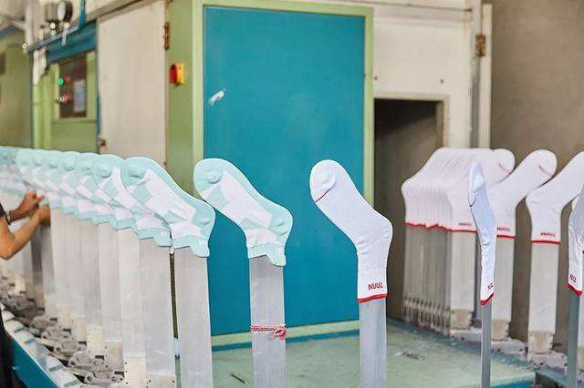 蒸紗機(jī),蒸紗鍋,蒸化機(jī),蒸箱,定型機(jī),襪子定型機(jī),定型罐